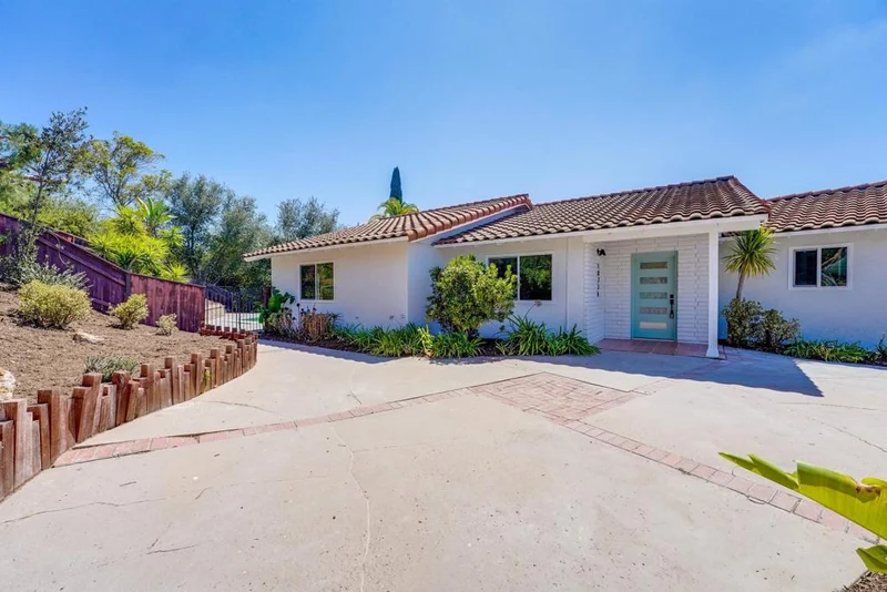 10236 Lake Meadow Lane