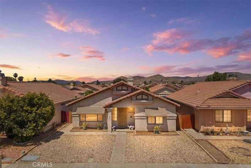 781 Ensenada, Hemet, CA 92545