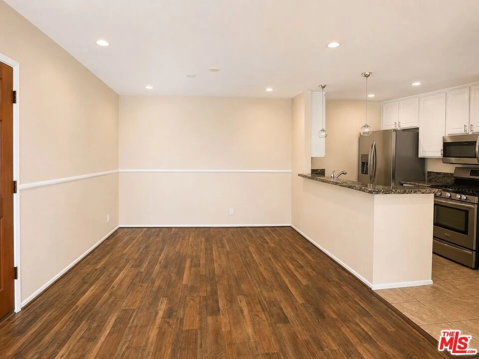 Interior 2