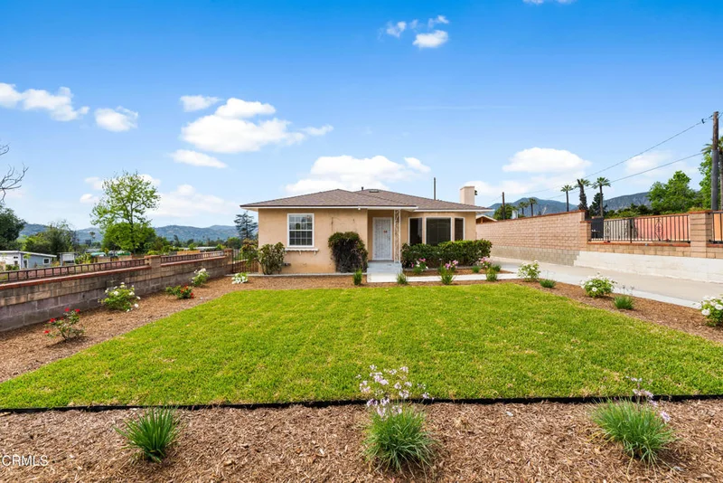 3101 N Olive Avenue photo 2
