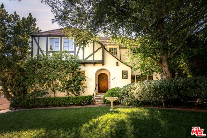2601 N Commonwealth Avenue, Los Angeles, CA 90027
