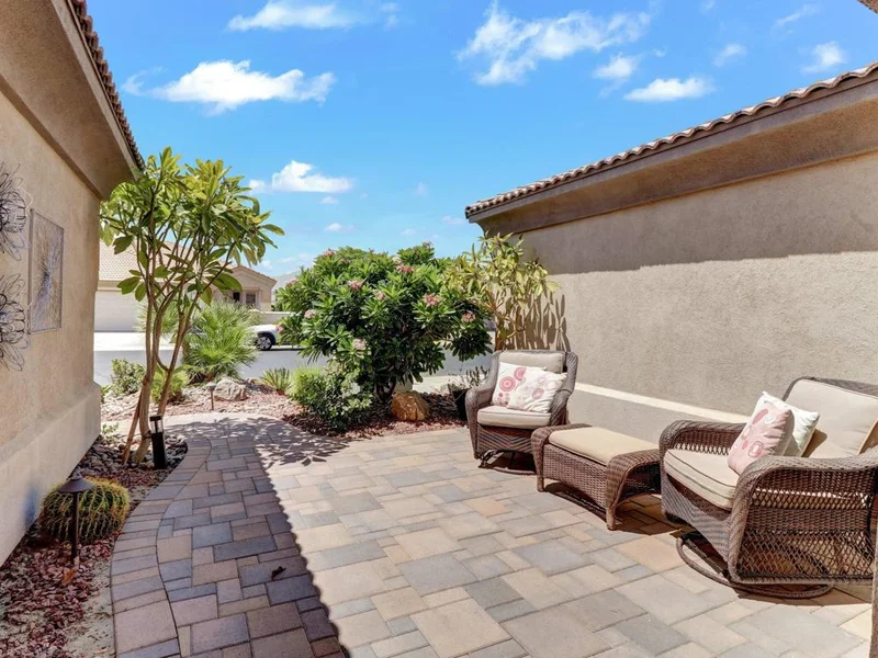 Photo 2 of 44596 S Heritage Palms Drive