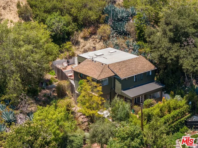 2573 Glen Green Street, Los Angeles, CA 90068
