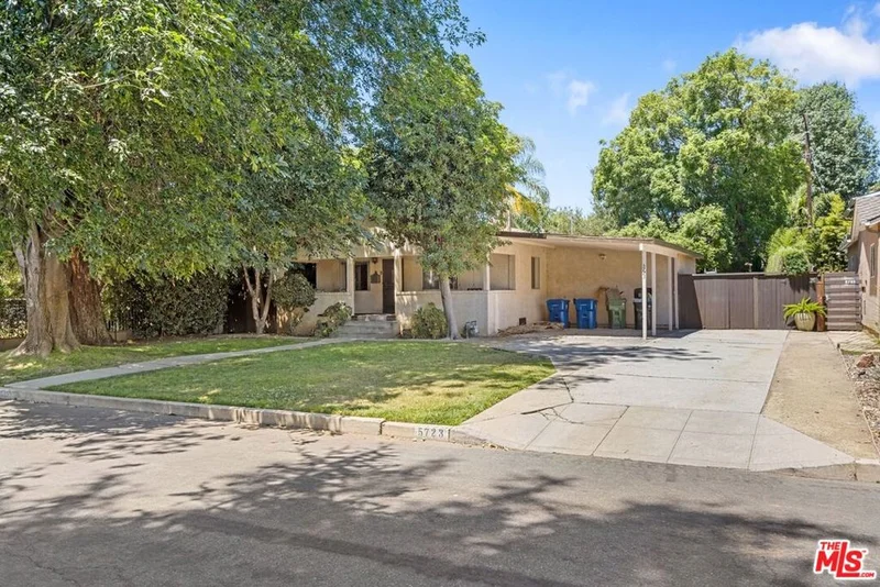 5723 Stansbury Avenue photo 2