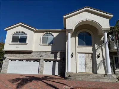 2838 Bentley Way photo 2