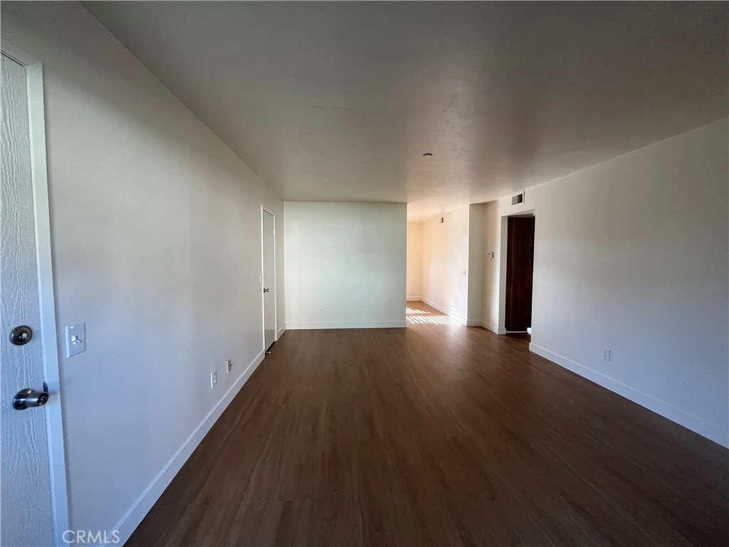 Interior 4