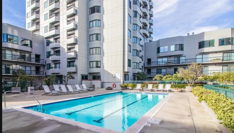 601 Van Ness Avenue 69