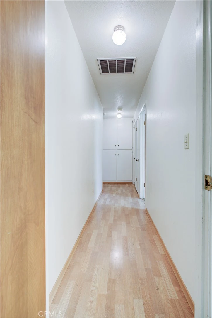 Interior 4