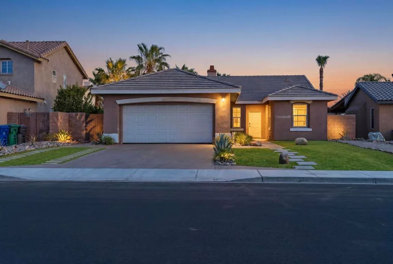 Photo 2 of 49511 Cinnabar Lane