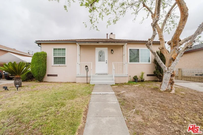 5917 Bartmus Street, Los Angeles, CA 90040