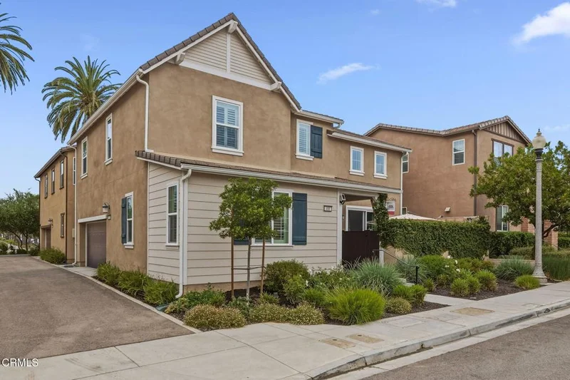 Photo 2 of 400 Tibbetts Street