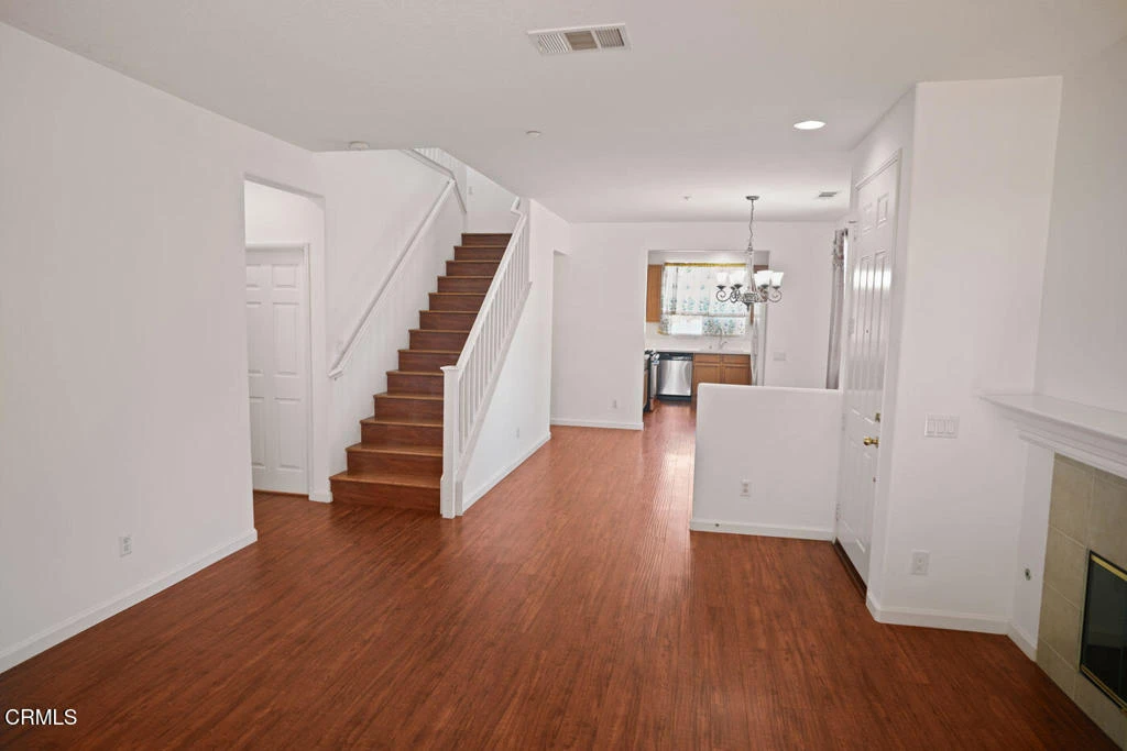 Interior 3