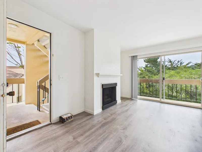 4202 Golden Oaks Lane 4202