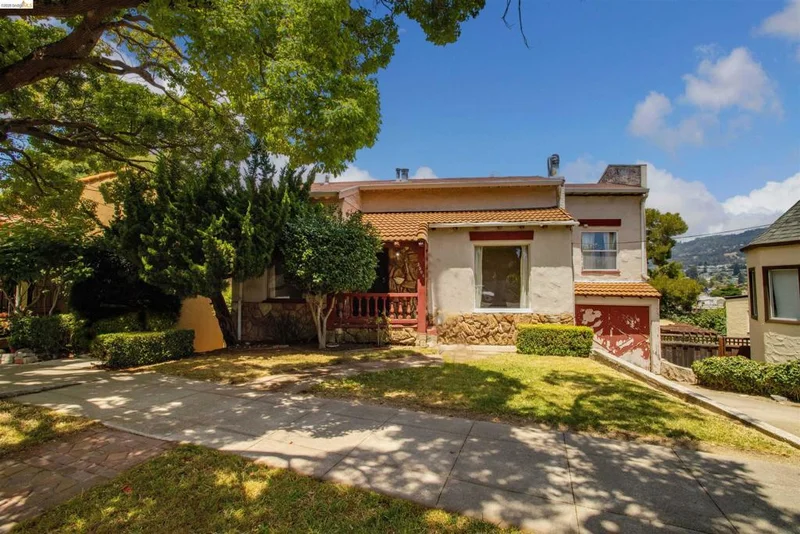 3508 Morcom Ave, Oakland, CA 94619