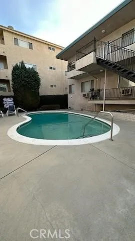 4533 Colbath Avenue 10 photo 2