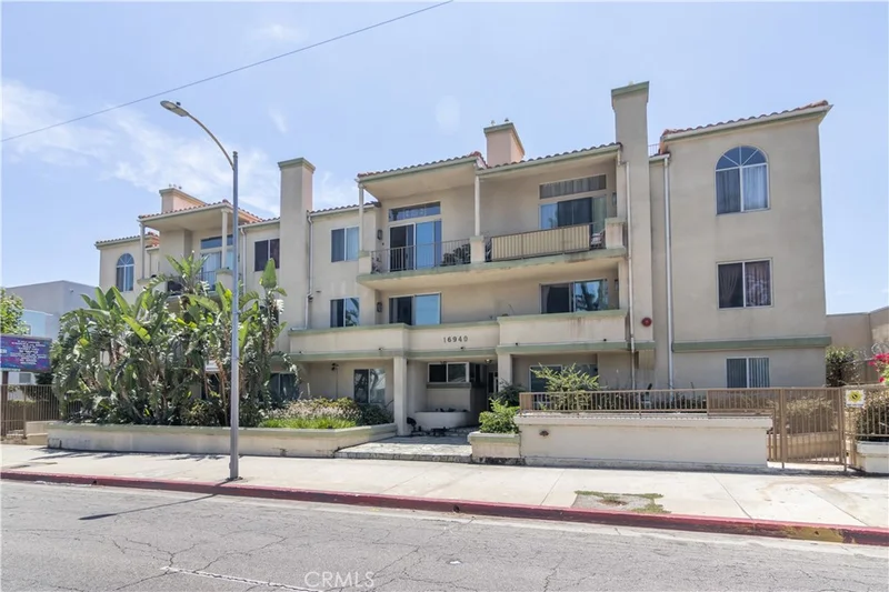 16940 Chatsworth Street 106