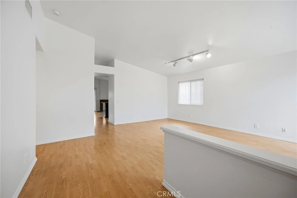 Interior 3