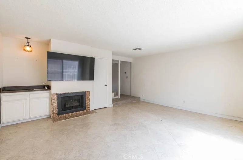 18631 Collins Street 30
