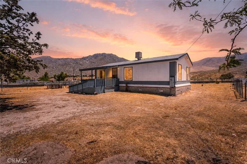 4362 Cottonwood Lane