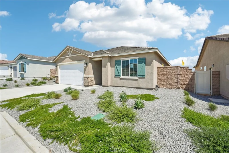 Photo 2 of 27318 Dunite Drive