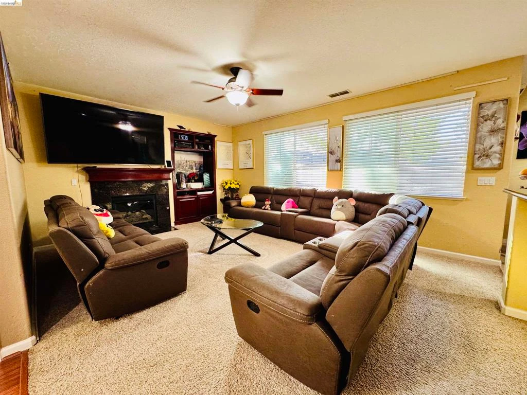Interior 2