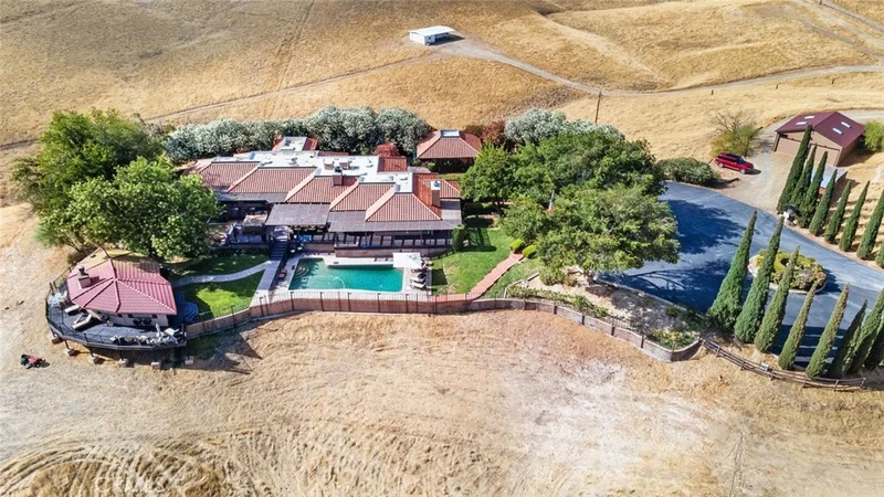 36040 Highway 33