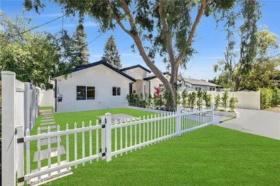 7508 1/2 Claire Avenue photo 2