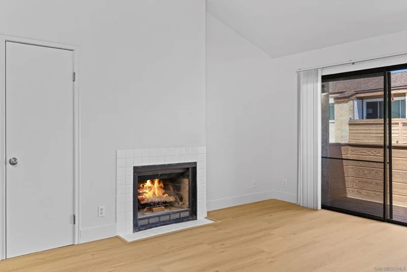 Photo 2 of 2920 Briarwood E7
