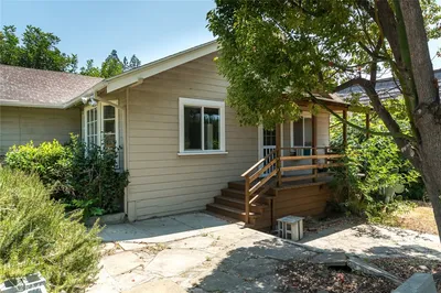 316 W Kenneth Road