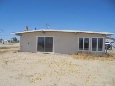 1536 Riviera Drive