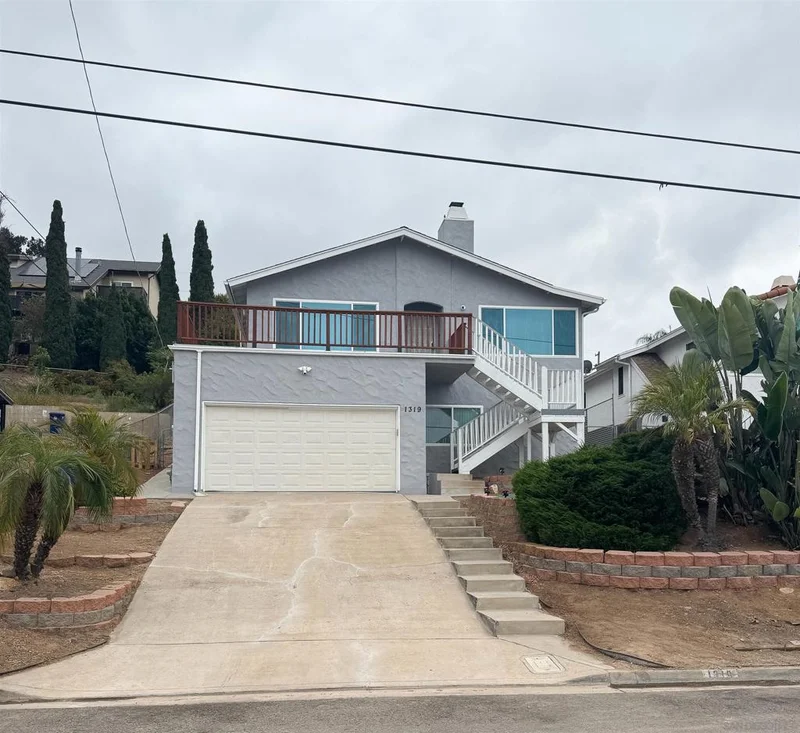 1319 Grand Ave.