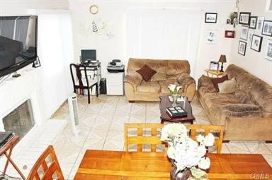 Interior 4
