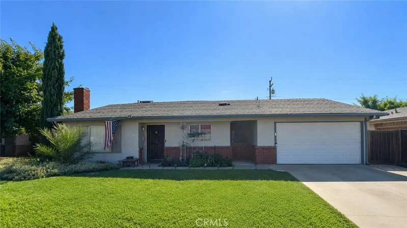 2244 Fairmont