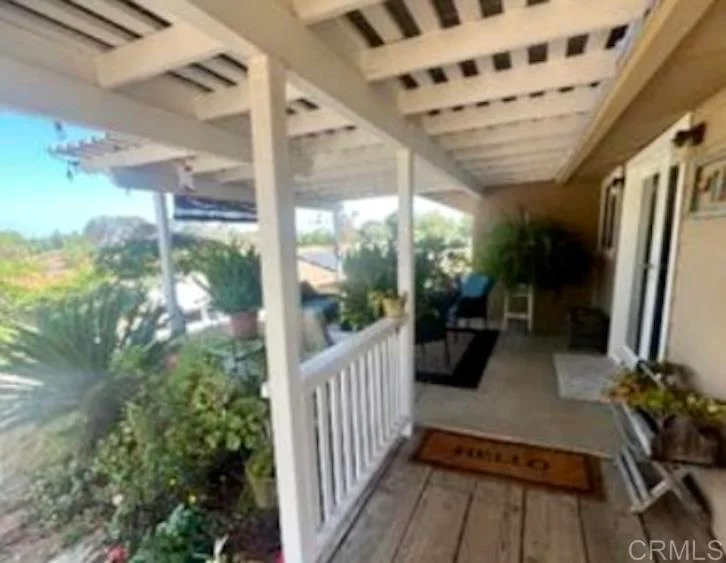 555 Mar Vista Drive, Vista, CA 92081