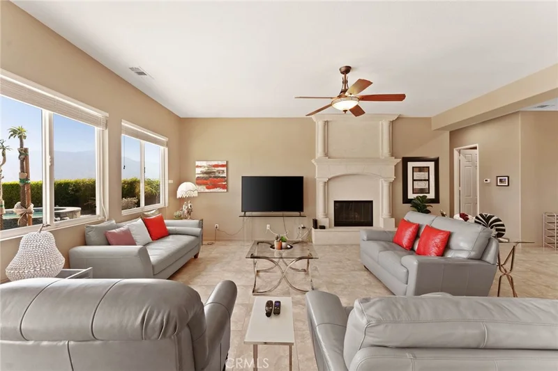68425 Panorama photo 2