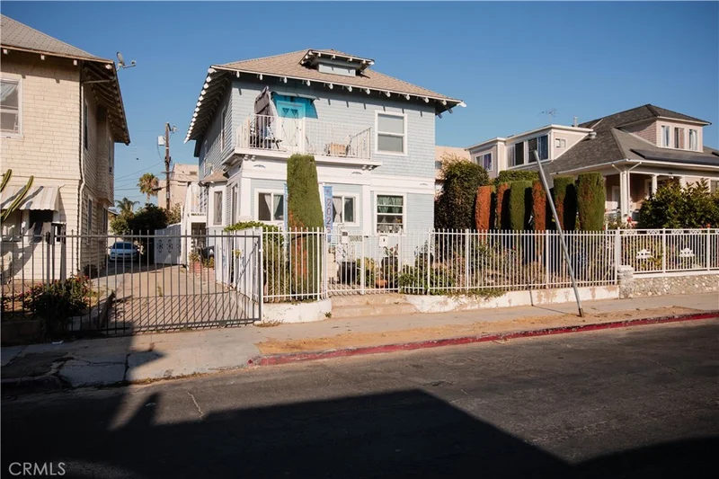 1312 Arapahoe photo 2