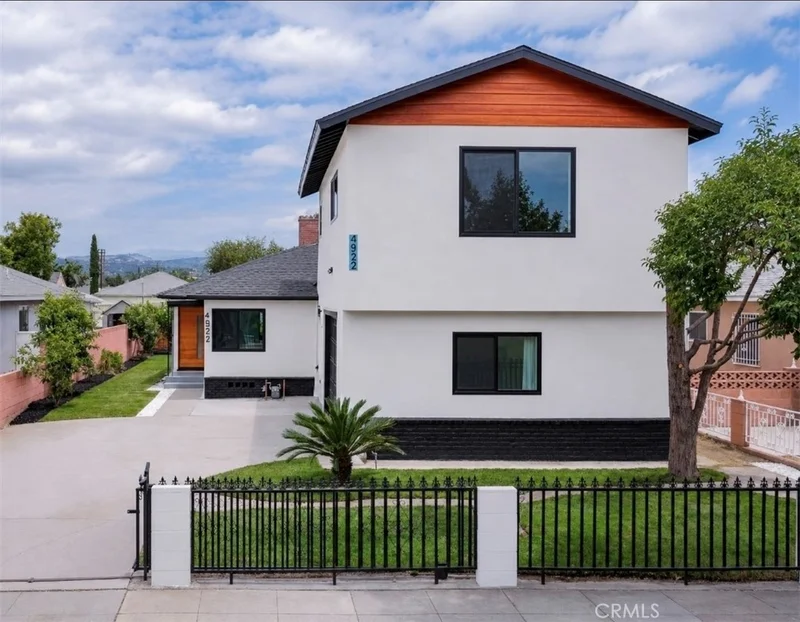 4922 Columbia