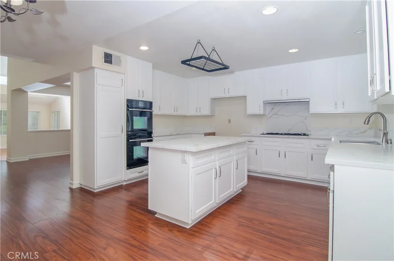 24371 Crestview Drive