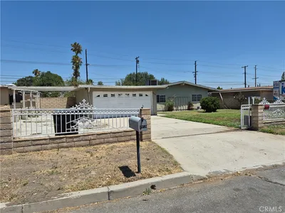 6959 Newbury photo 2