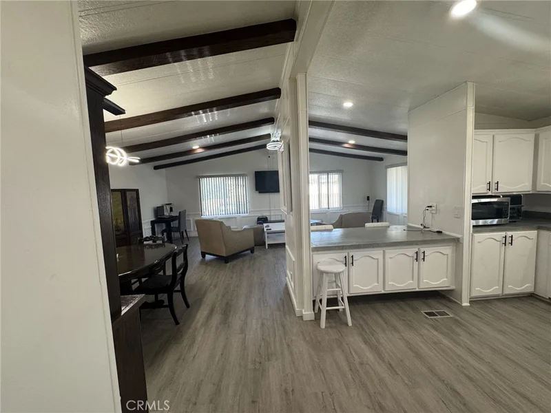 23820 Ironwood photo 2