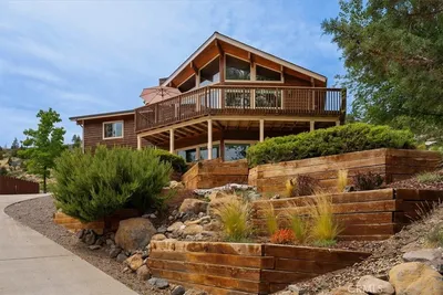 6104 Palmer Drive