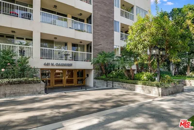 441 N Oakhurst Drive 203