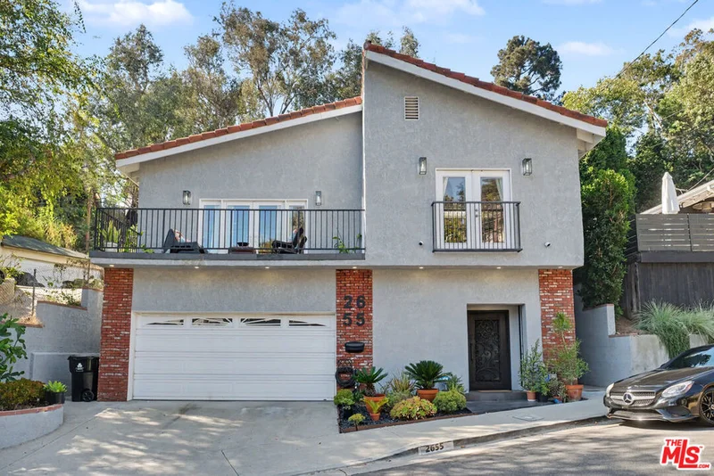 2655 Saxon Drive