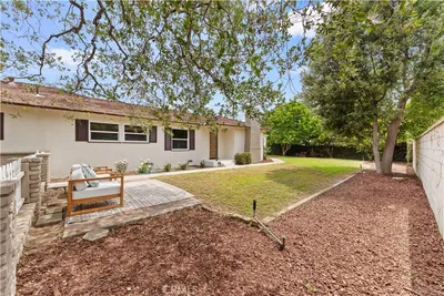 2320 Sewanee Lane photo 2