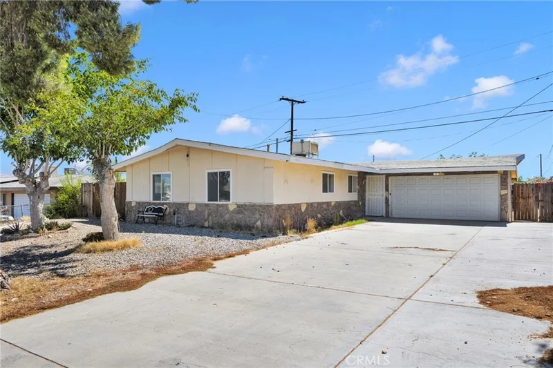 15105 Condor, Victorville, CA 92394