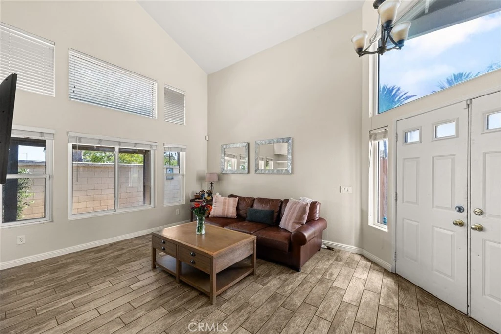 Interior 3