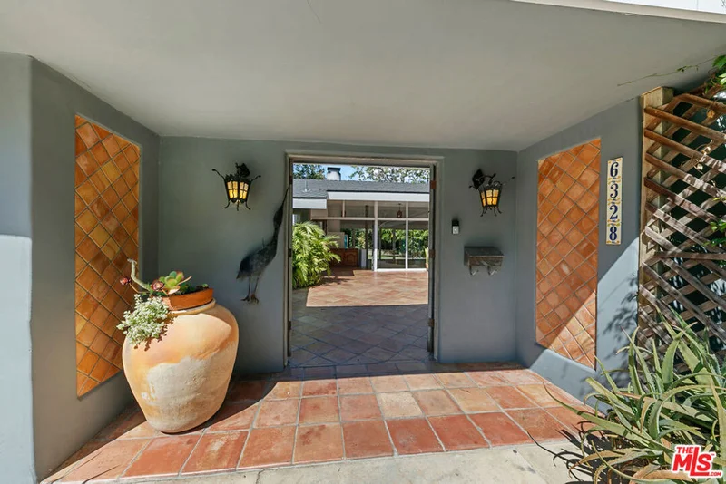 6328 Frondosa Drive