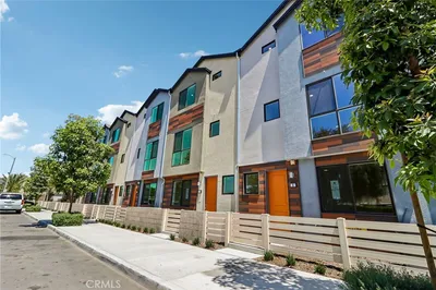 5876 Linden Ave Avenue 7