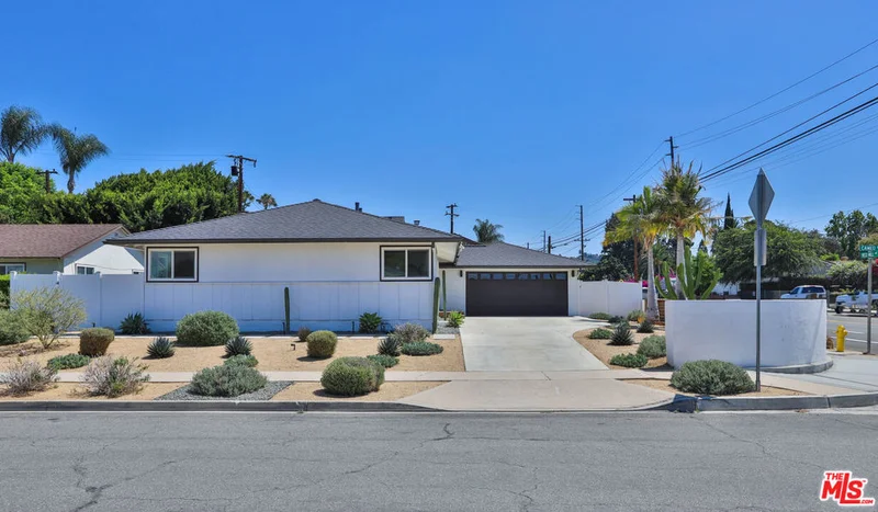 12831 Red Hill Avenue photo 2