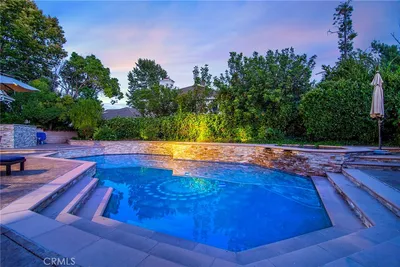 29450 Cambridge Court photo 2
